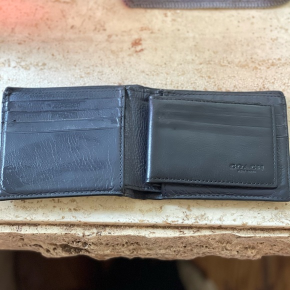 Coach Mens Double Billfold Signature Wallet - Picture 3 of 4